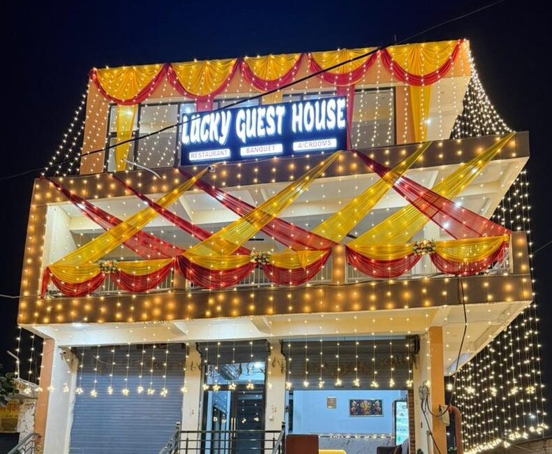 History of Hotel Lucky Orchcha